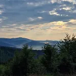 Campismo de Luxo 4 żywioły - Całoroczne Jurty W Górach Stronie Śląskie