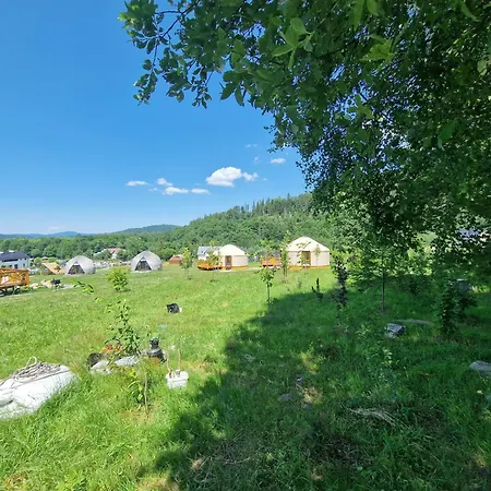 4 Żywioły - całoroczne jurty w górach - dostęp do sauny Campismo de Luxo *