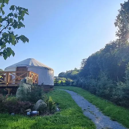 Luxury tent 4 Zywioly -caloroczne Jurty W Sudetach *