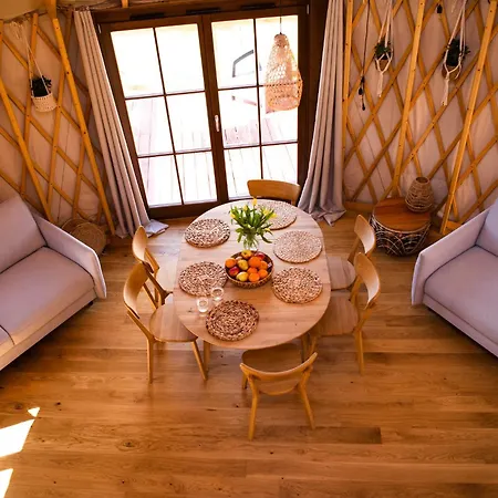 4 Zywioly - Caloroczne Jurty W Gorach - Dostep Do Sauny