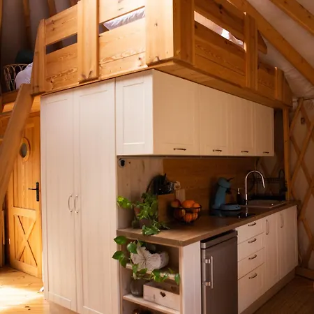 Luxury tent 4 Zywioly -caloroczne Jurty W Sudetach