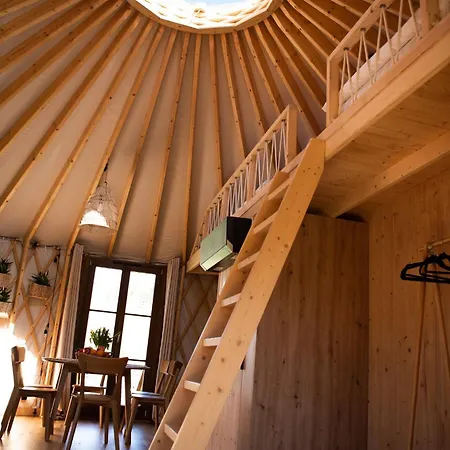 Luxury tent 4 Zywioly -caloroczne Jurty W Sudetach