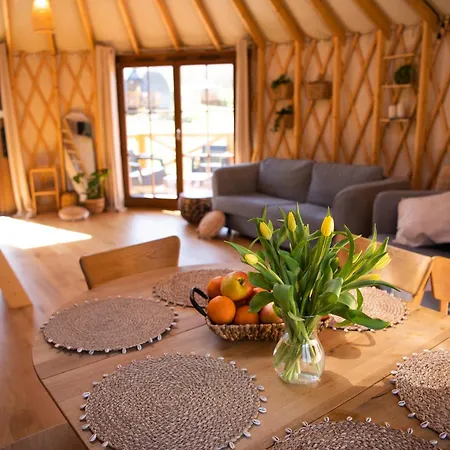 Luxury tent 4 Zywioly -caloroczne Jurty W Sudetach Stronie Slaskie